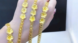 Trang sức vàng đeo Tết: Nên chọn phong cách nào?