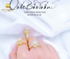 Nhẫn hột chủ viền thoi tấm 8li 6p8