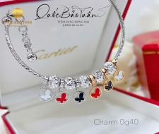 Charm bướm kiểu