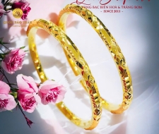 Vòng tay kim cương có khoá