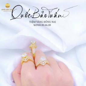 Nhẫn hột chủ viền thoi tấm 8li 6p8