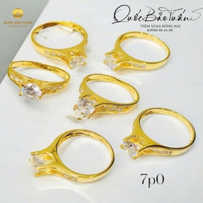 Nhẫn hột chủ 8li 7p0