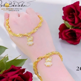 Lắc xoắn vuông mix charm