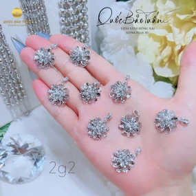 Mặt dây hoa kiểu