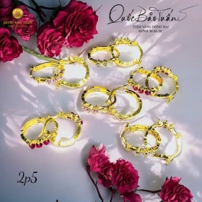 Bông tai khoen tròn 3 hột