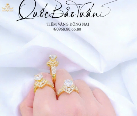Nhẫn hột chủ viền thoi tấm 8li 6p8