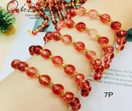Chuỗi thạch anh đỏ  mix charm vàng