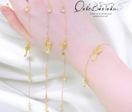 Lắc tay mix charm kiểu