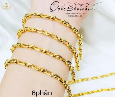 Lắc xích bi bé